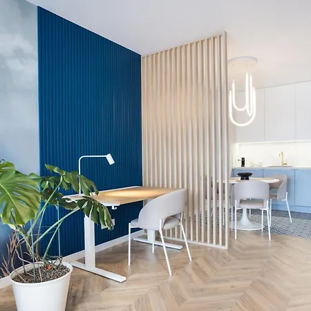 Blue Horizon Self Check-in, Free Garage Parking, Invoice Apartment