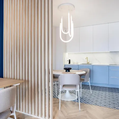 Blue Horizon Self Check-in, Free Garage Parking, Invoice Apartment Poznan